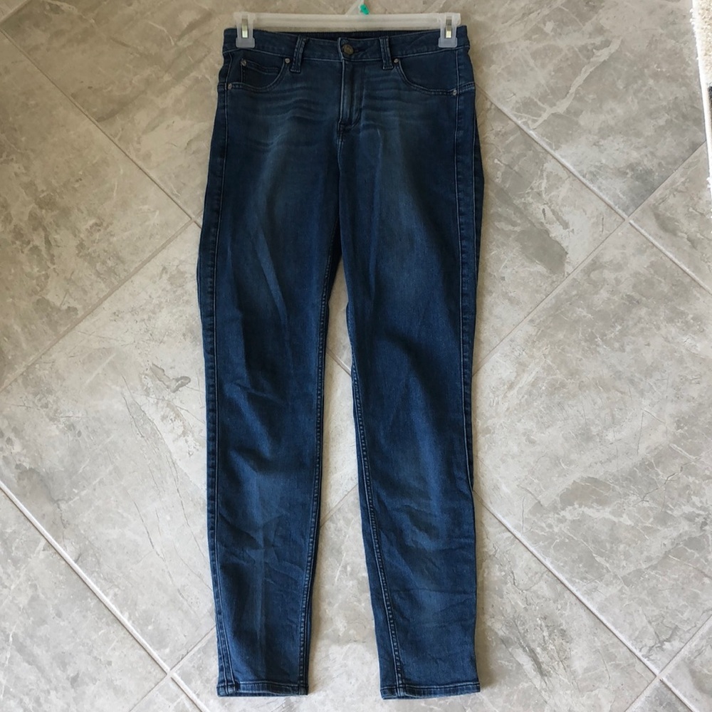 Lee Jeans